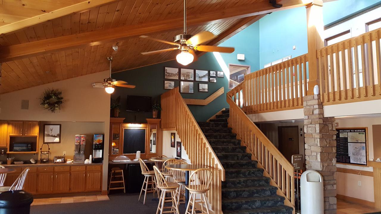 Motel 6 Norway Mi Екстериор снимка